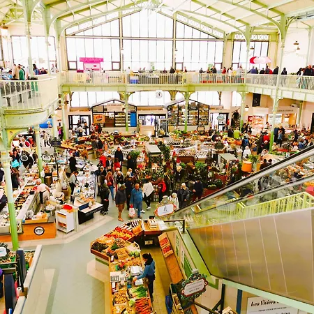 Le Patio Celeste 莱萨布勒-多洛讷