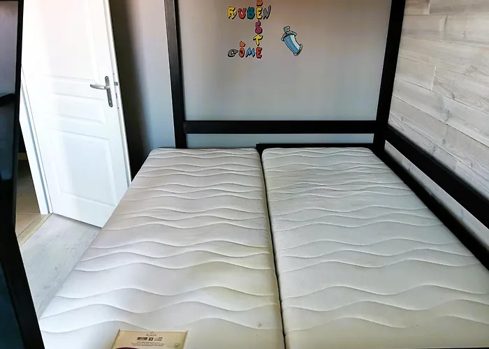 Le Patio Celeste بيت للعطل لي سابلِ دولونْ