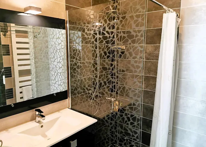 بيت للعطل Le Patio Celeste *